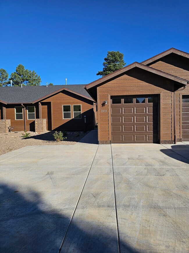 Primary Photo - 2890 W Villa Loop