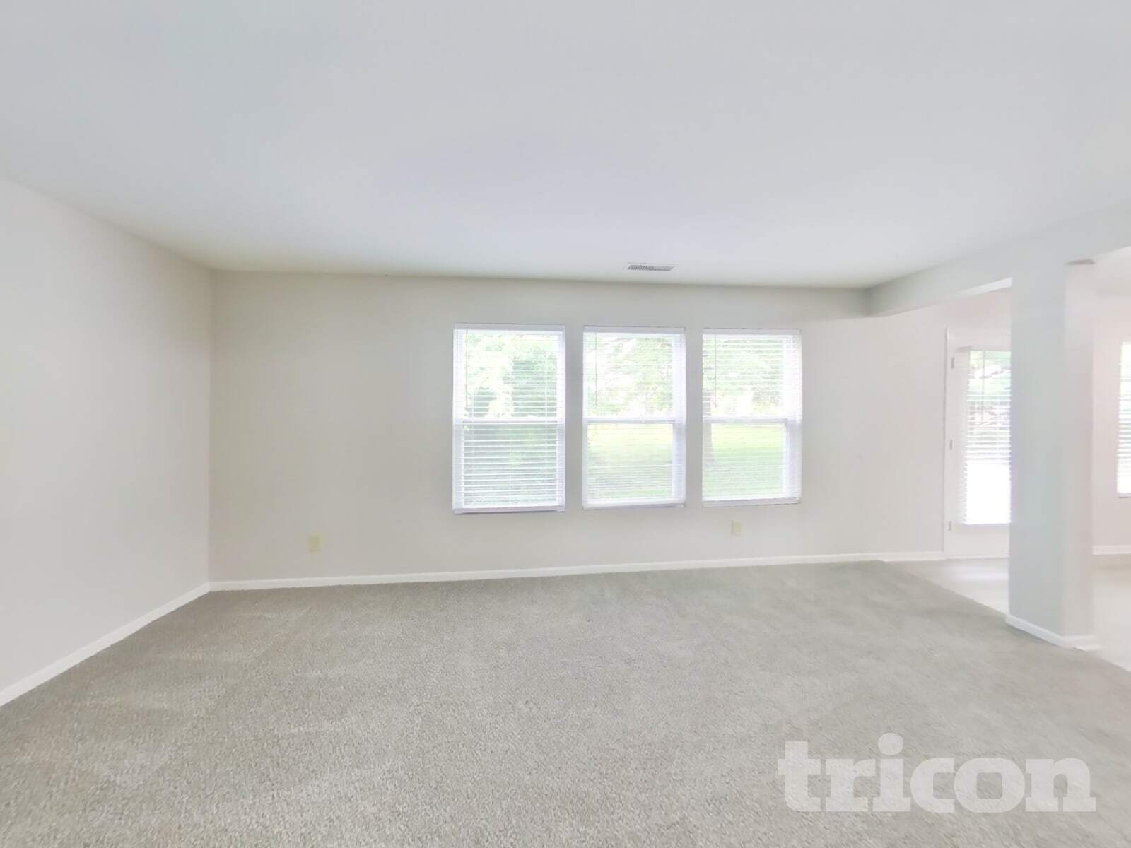 Building Photo - 1413 Bluestem Dr