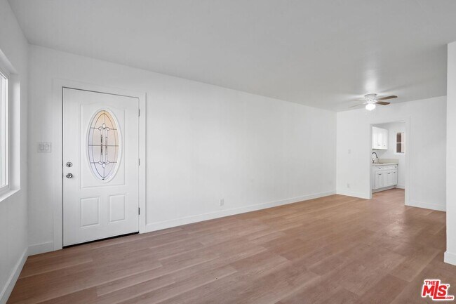 Building Photo - 8150 Sepulveda Pl
