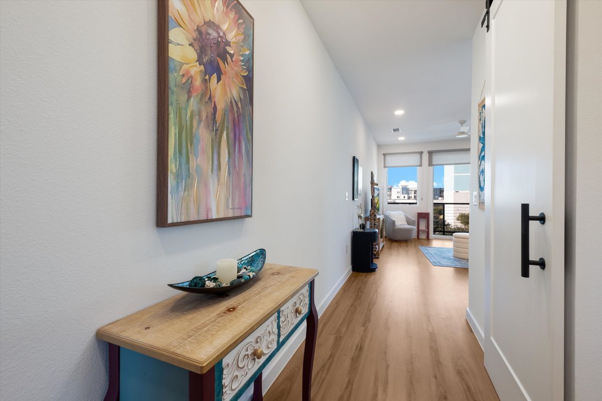 Building Photo - 2165 Gabriels Pl