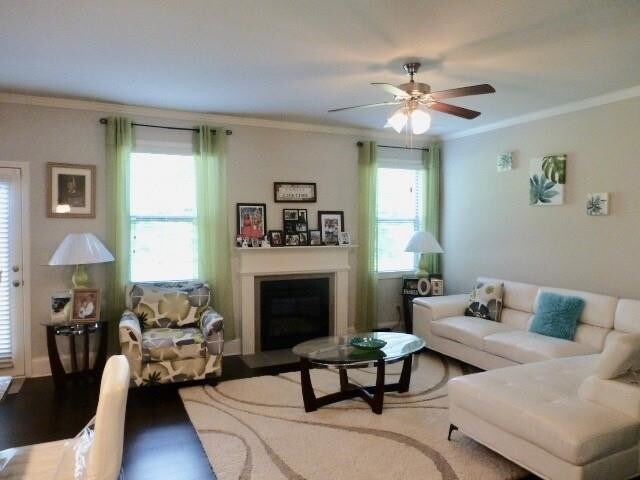 Building Photo - 2111 Apple Orchard Way