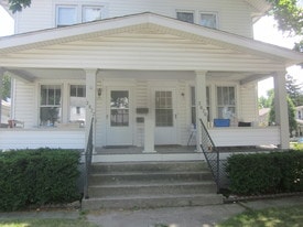 Building Photo - 2872 Indianola Ave