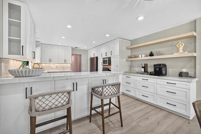Building Photo - 77765 Cottonwood Cove