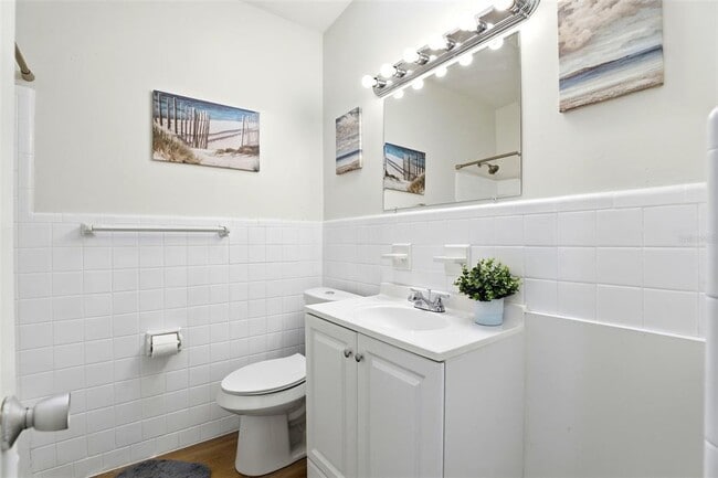 Building Photo - 2705 Gulfstream Rd