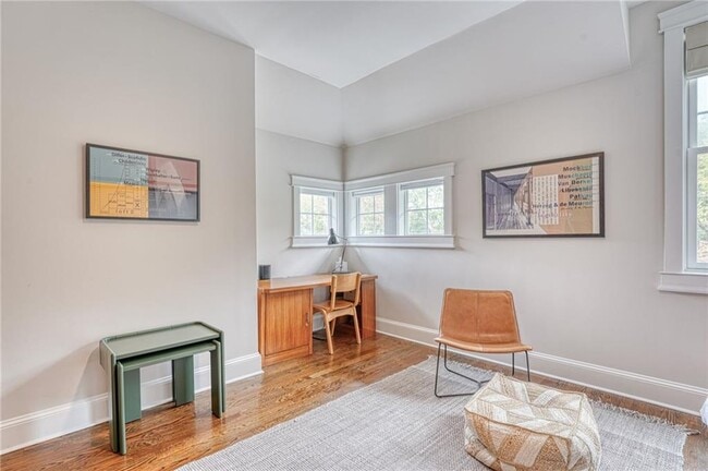 Building Photo - 997 Blue Ridge Ave NE