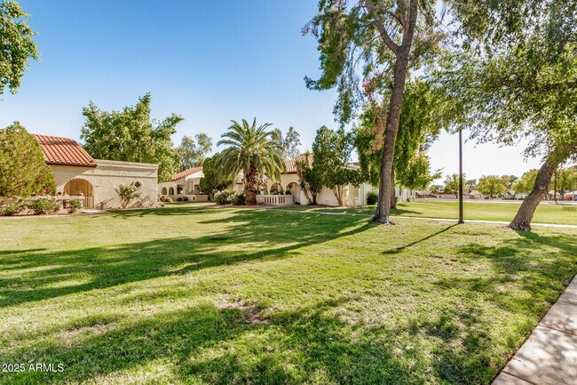 Building Photo - 5136 E Evergreen St