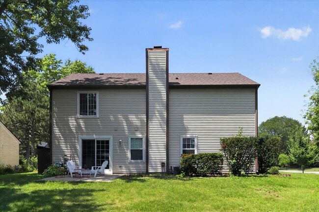 Building Photo - 901 Ashford Ln