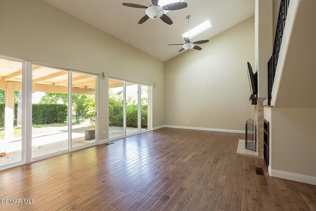 Building Photo - 3805 Mainsail Cir