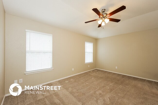 Building Photo - 10211 Round Rock Way
