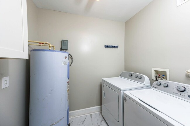 Building Photo - 3125 Enslow Ave