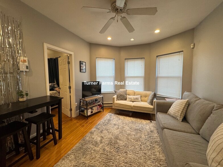 Building Photo - 1 Centre Street Ter