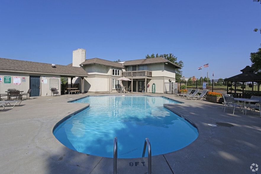 Wilshire Apartments 107123 Brentwood Dr Liberty MO 64068 Apartment