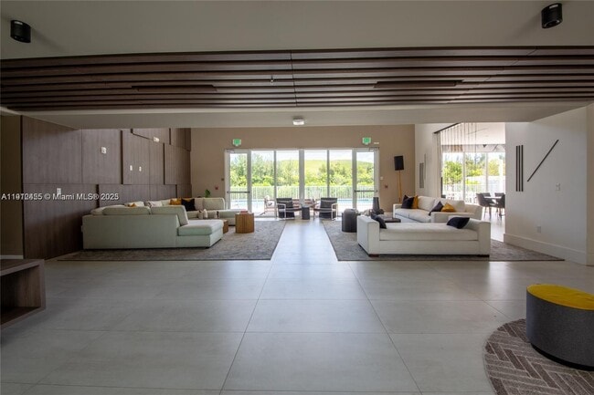 Building Photo - 6839 NW 103rd Ave