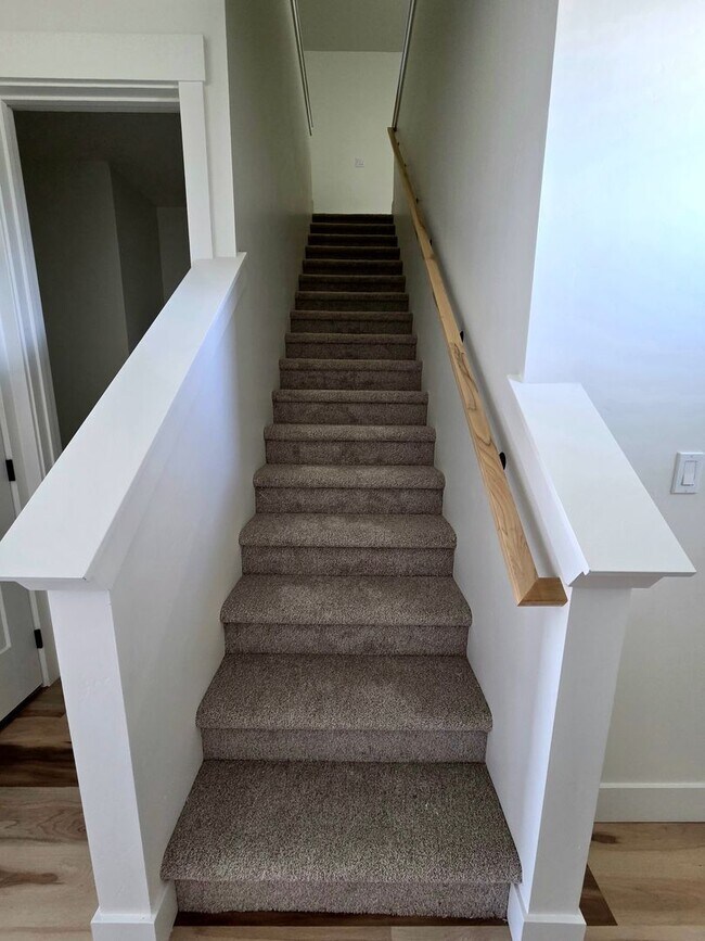 Building Photo - 4601 Highgarden Wy