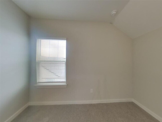 Building Photo - 1605 Mexican Heather Dr