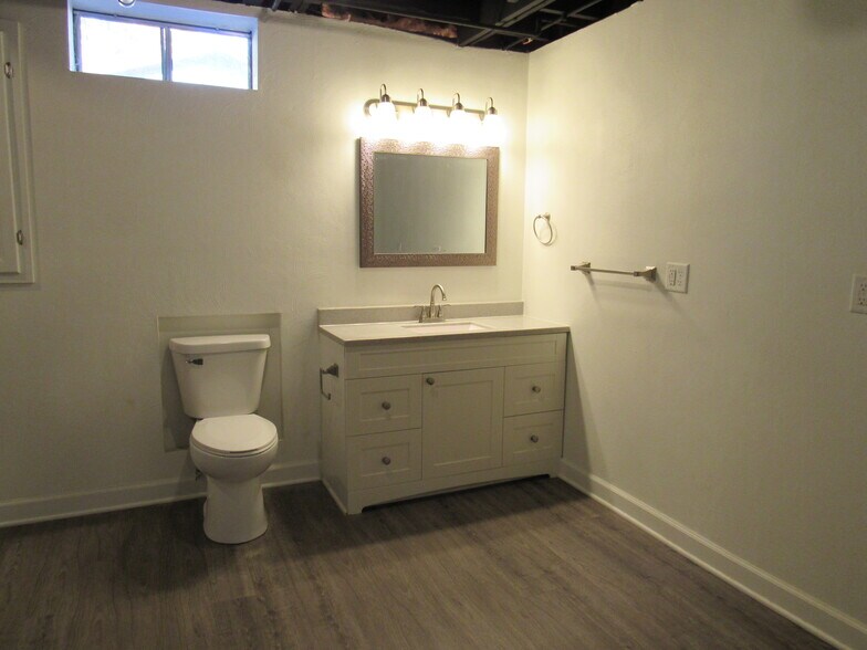 Building Photo - 5213 12th Ave