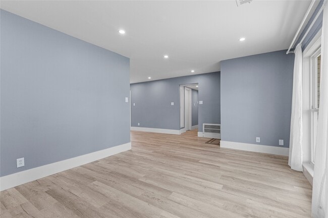 Building Photo - 2418 Wilde Rock Way