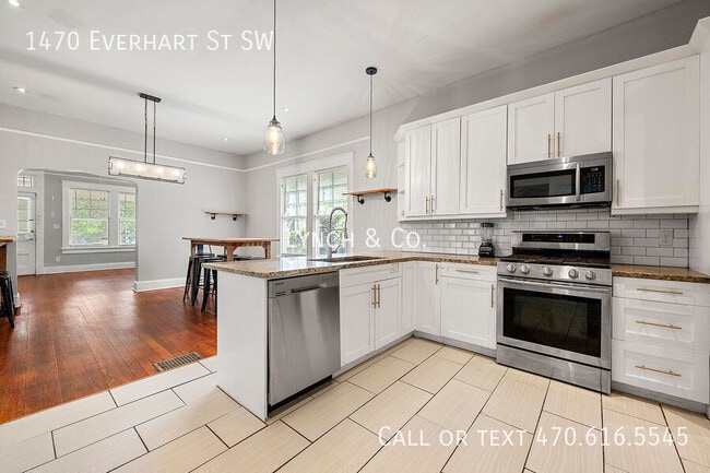 Building Photo - 1470 Everhart St SW