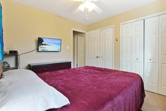 Building Photo - 1500 60th Ave