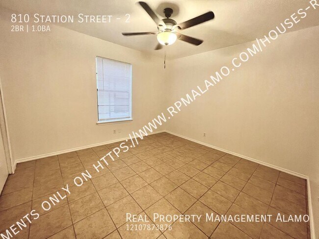 Building Photo - 810 Station St