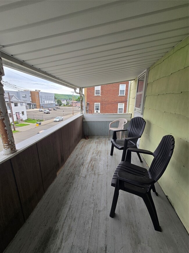 Building Photo - 219 Odell Ave