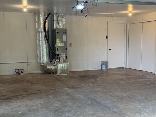 Building Photo - 12616 Stellhorn Rd