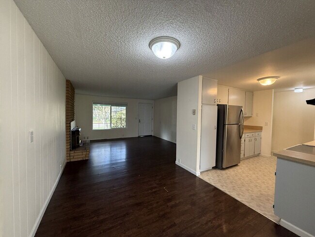 Building Photo - 2485 York St