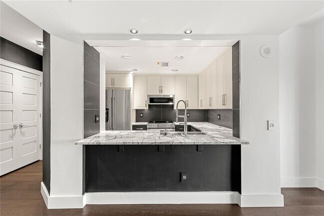 Building Photo - 3475 Oak Valley Rd NE