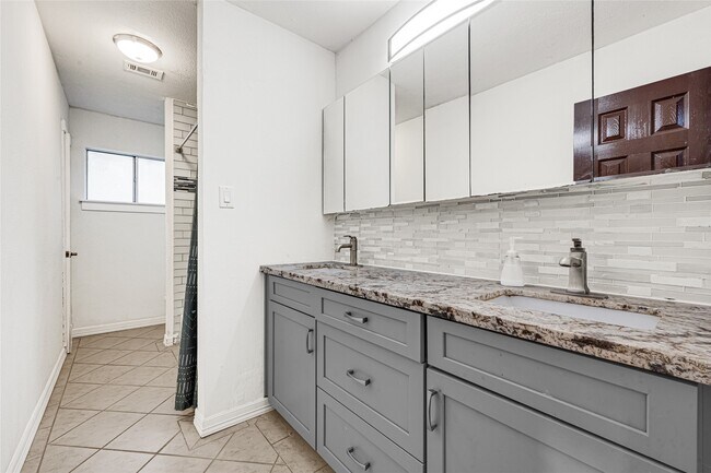 Building Photo - 11427 Sagegrove Ln