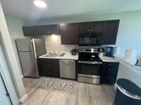 Building Photo - 1 105