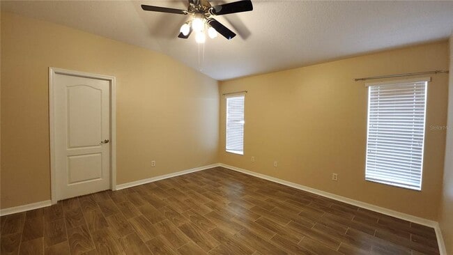 Building Photo - 7955 Carriage Pointe Dr