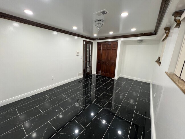 Building Photo - 43309 Westview Dr