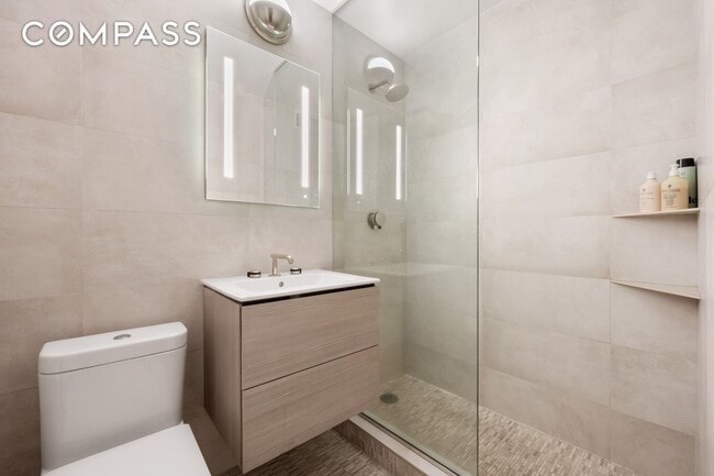 Building Photo - 343 E 30th St