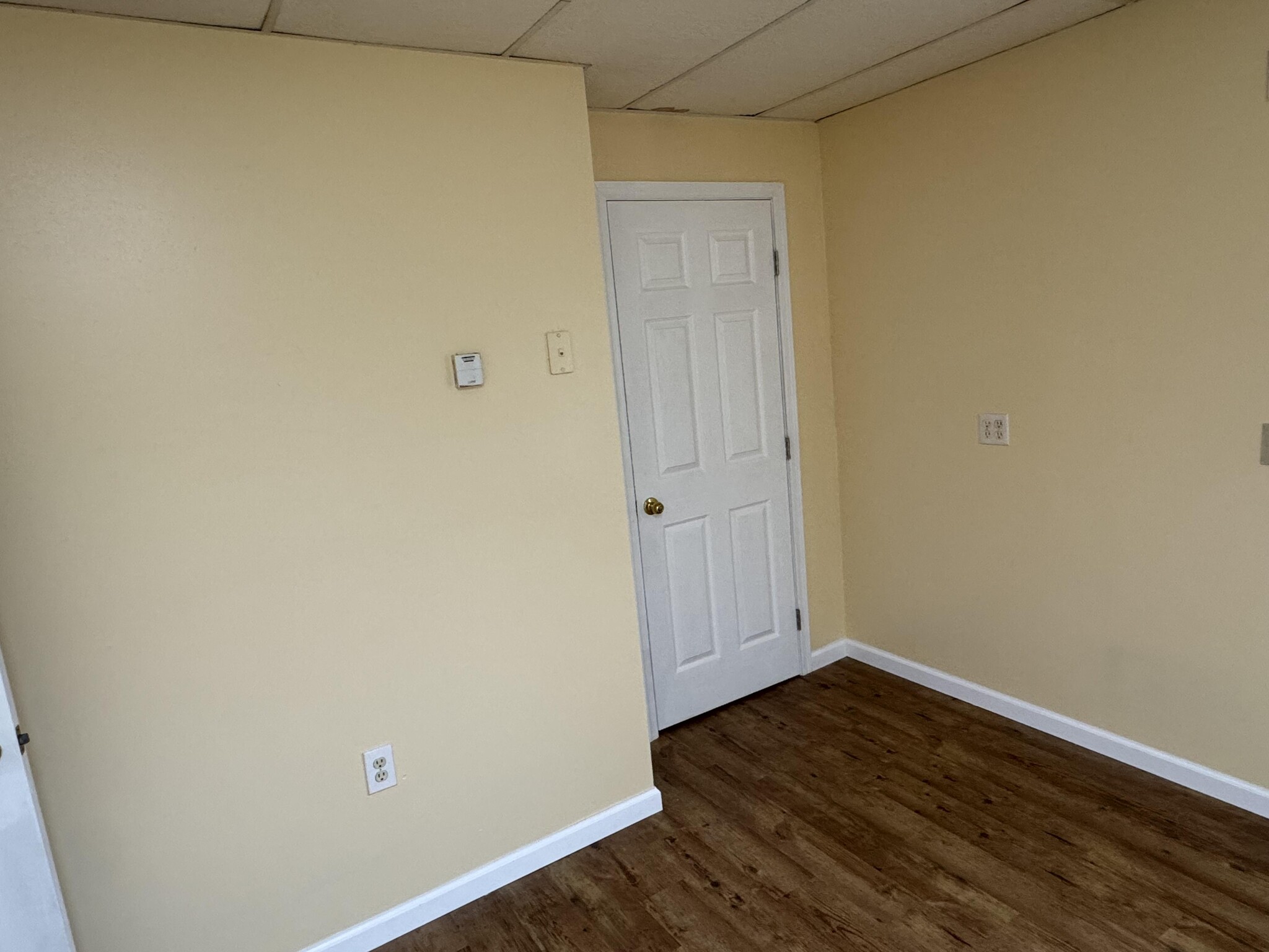 2nd bedroom closet - 207 N 1st St