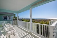 Building Photo - VINTAGE BEACHFRONT COTTAGE AVAILABLE FOR OFF-SEASON MONTHLY RENTAL