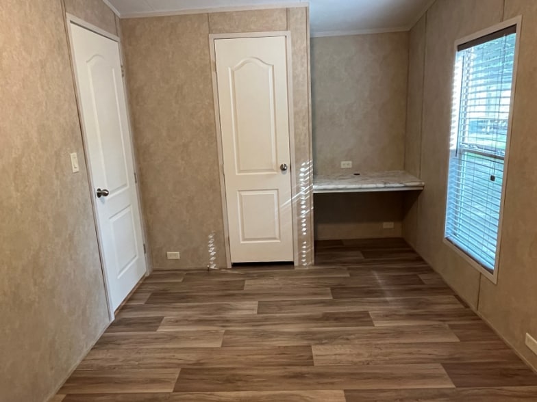 Building Photo - 331 Private Rd 6420