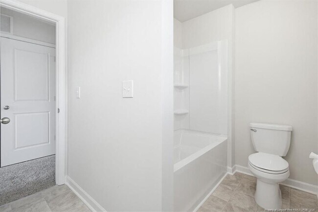 Building Photo - 594 Melbourne Dr