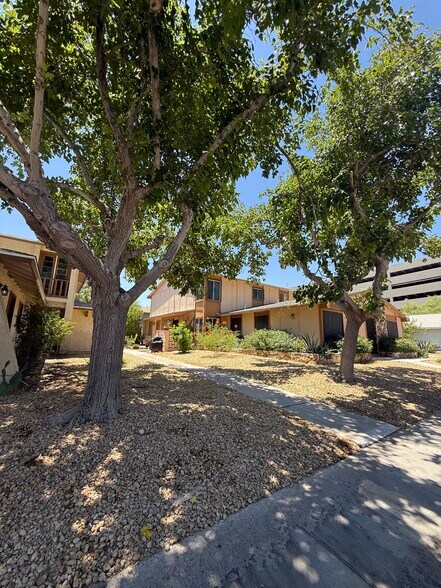 Building Photo - 1321 Lorilyn Ave