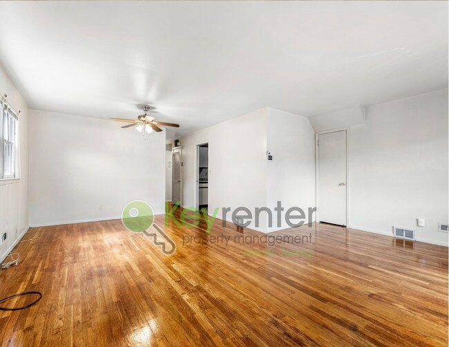 Building Photo - 199 Brookside Ave