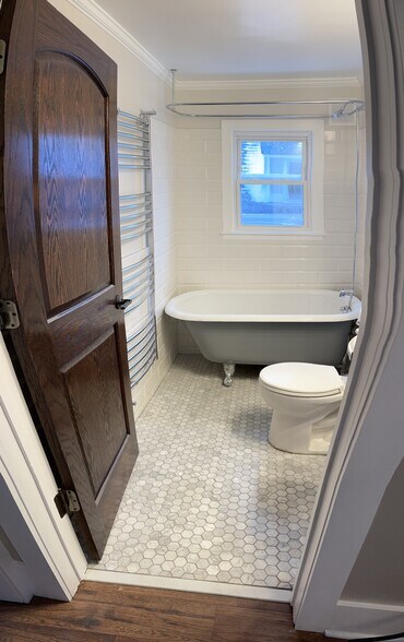 Building Photo - 3424 Garfield Ave