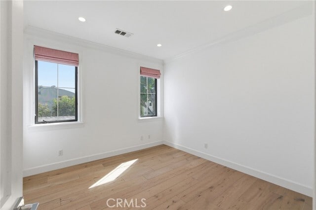 Building Photo - 1405 Oak Ave