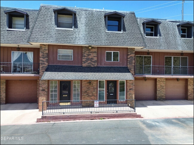 Building Photo - 4800 N Stanton St