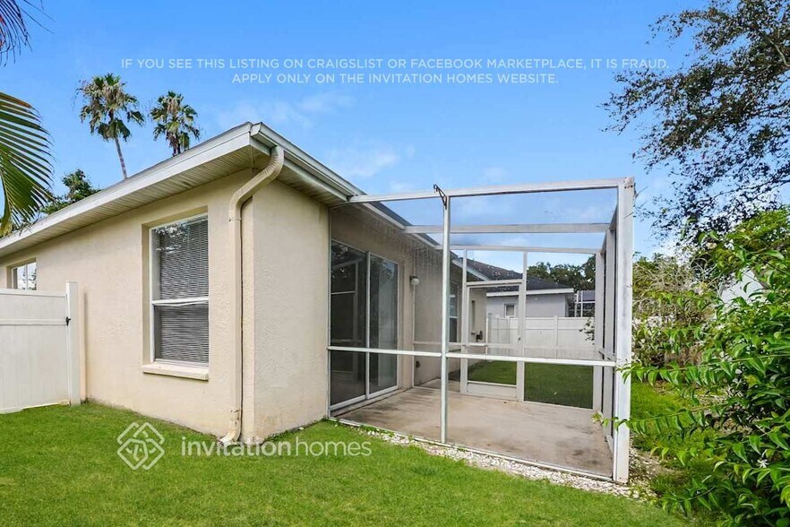 Building Photo - 12255 Hollybush Terrace