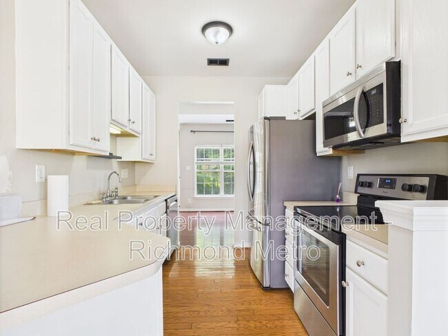 Building Photo - 1213 Magnolia Pointe Blvd