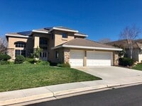 Building Photo - Welcoming and Spacious Las Palmas II Home ...