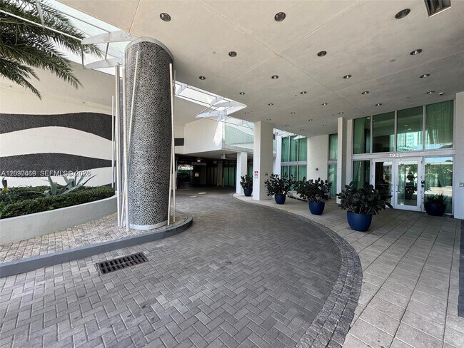 Building Photo - 7930 East Dr