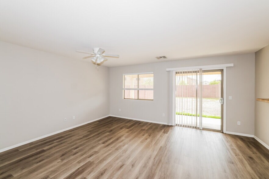 Building Photo - 8633 W Cordes Rd