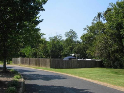 Boat/rv parking extra charge - 10086 Gate Post Way