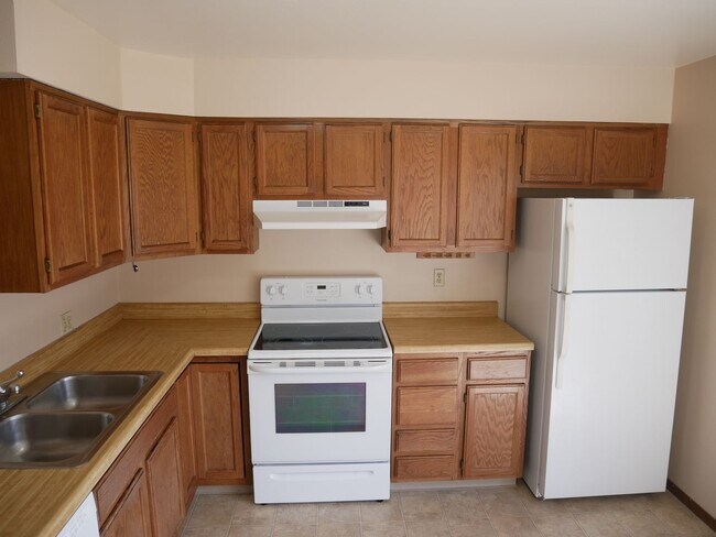 Building Photo - 7612 Clover Hill Dr