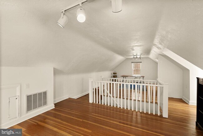 Building Photo - 7932 Orchid St NW